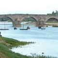 Toues cabanées et bateaux de Loire à fond plat  à Gien