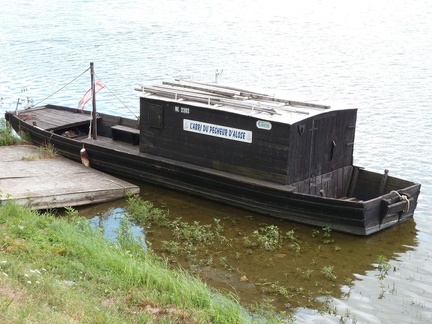 Toue cabanée sur la Loire à Gien